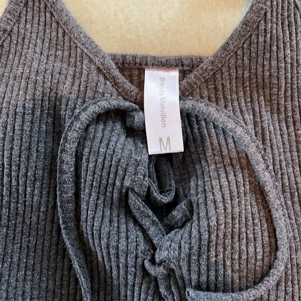 Small/Medium - Crop Top Bundle - Picture 5 of 9
